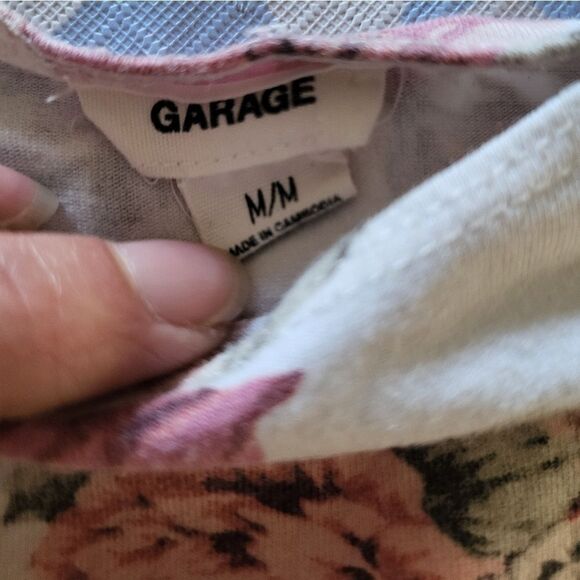 Two Women's Tops, Medium And Size 6 - Picture 4 of 4